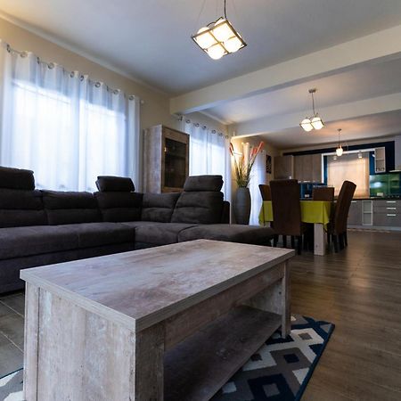 Preety Blue Residence Villas 그란데 바이예 외부 사진
